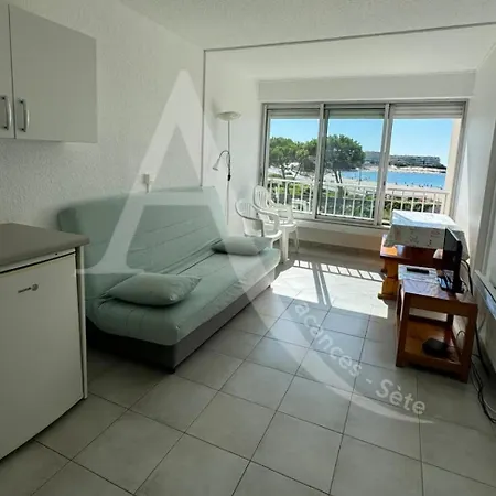 Apartment Vue Avec Parking Sete